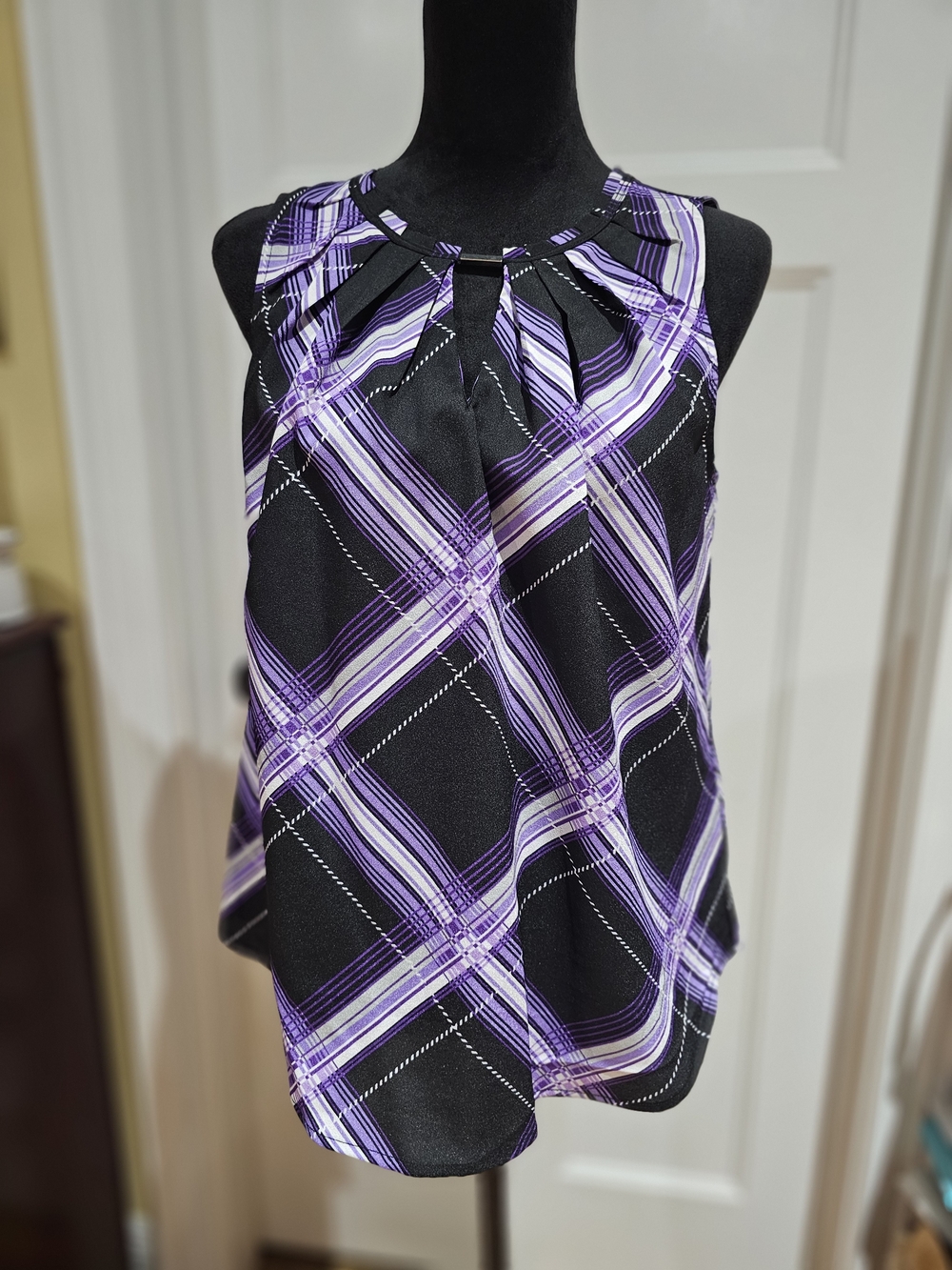 New York & Company Black and Purple Plaid Sleeveless Keyhole Top